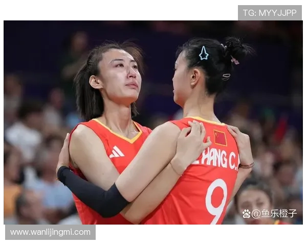 中国女排逆转夺冠燃爆全场展现顽强拼搏精神再度点燃全民热血