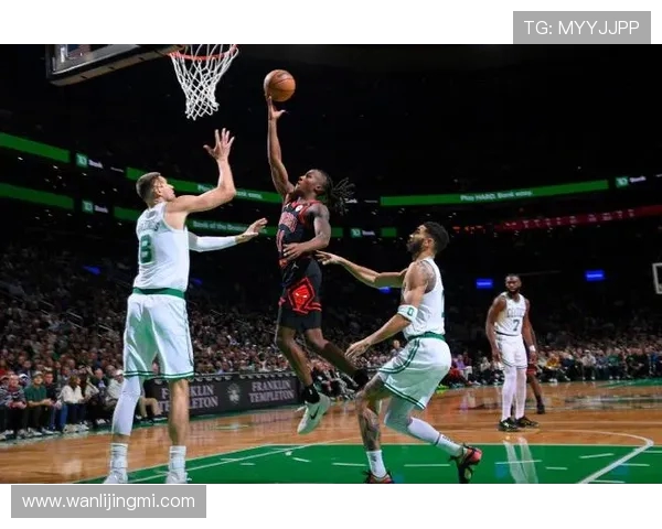 波士顿凯尔特人激战再起强强对决点燃新赛季巅峰对抗热潮