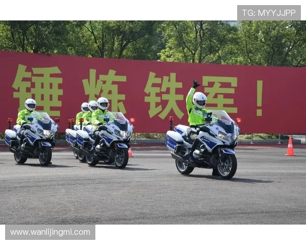 深入分析上海飞盘队反击战术的独特魅力与实战应用 深入分析上海飞盘队反击战术的独特魅力与实战应用