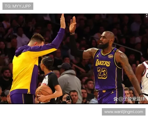勒布朗詹姆斯的传奇生涯与篮球影响力探讨